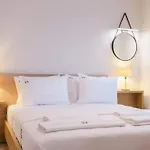Alexandra *
