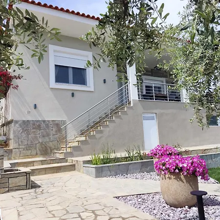 Alexandra * Elevtheraí