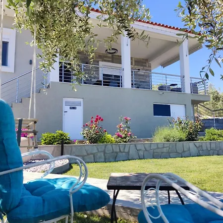 Alexandra Вилла *