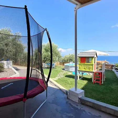 Alexandra Villa *