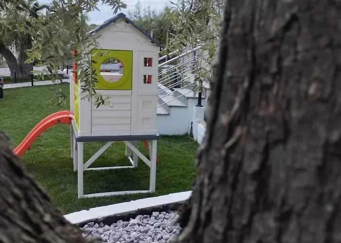 Alexandra Elevtheraí