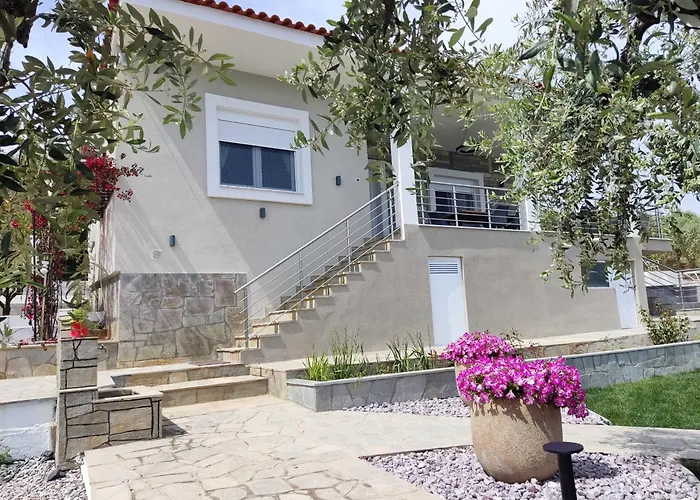 Alexandra * Elevtheraí