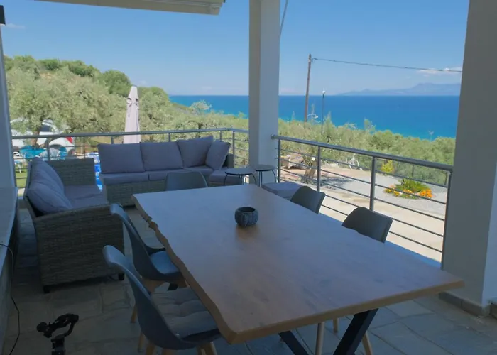 Alexandra * Elevtheraí