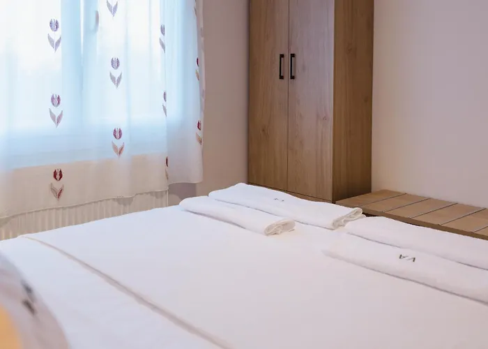 Alexandra * Elevtheraí