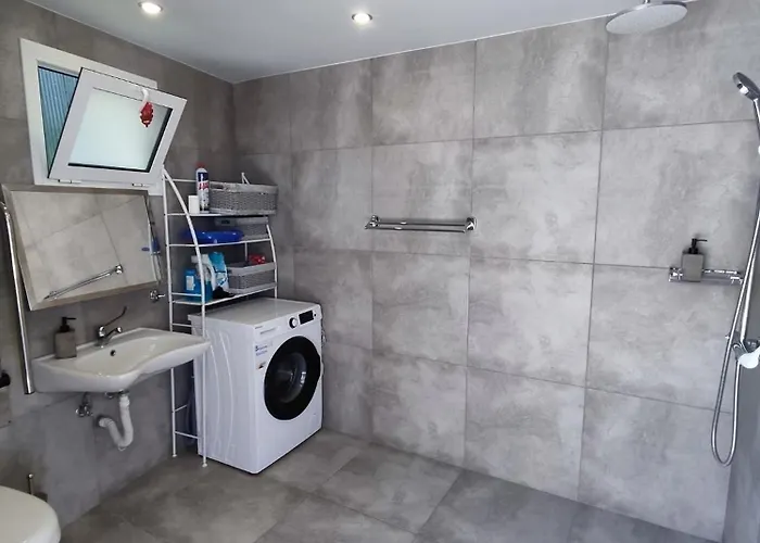 Alexandra Elevtheraí